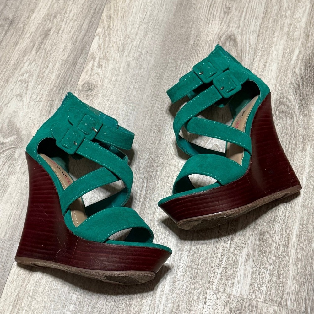 Green suede platform, wedge‎ sandals size 5.5